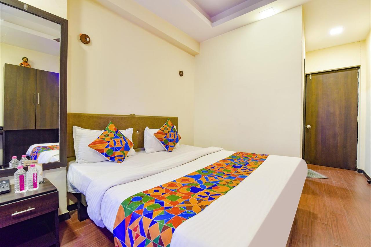 Fabhotel Telikos Silver - Amit Nagar Vadodara Exterior photo