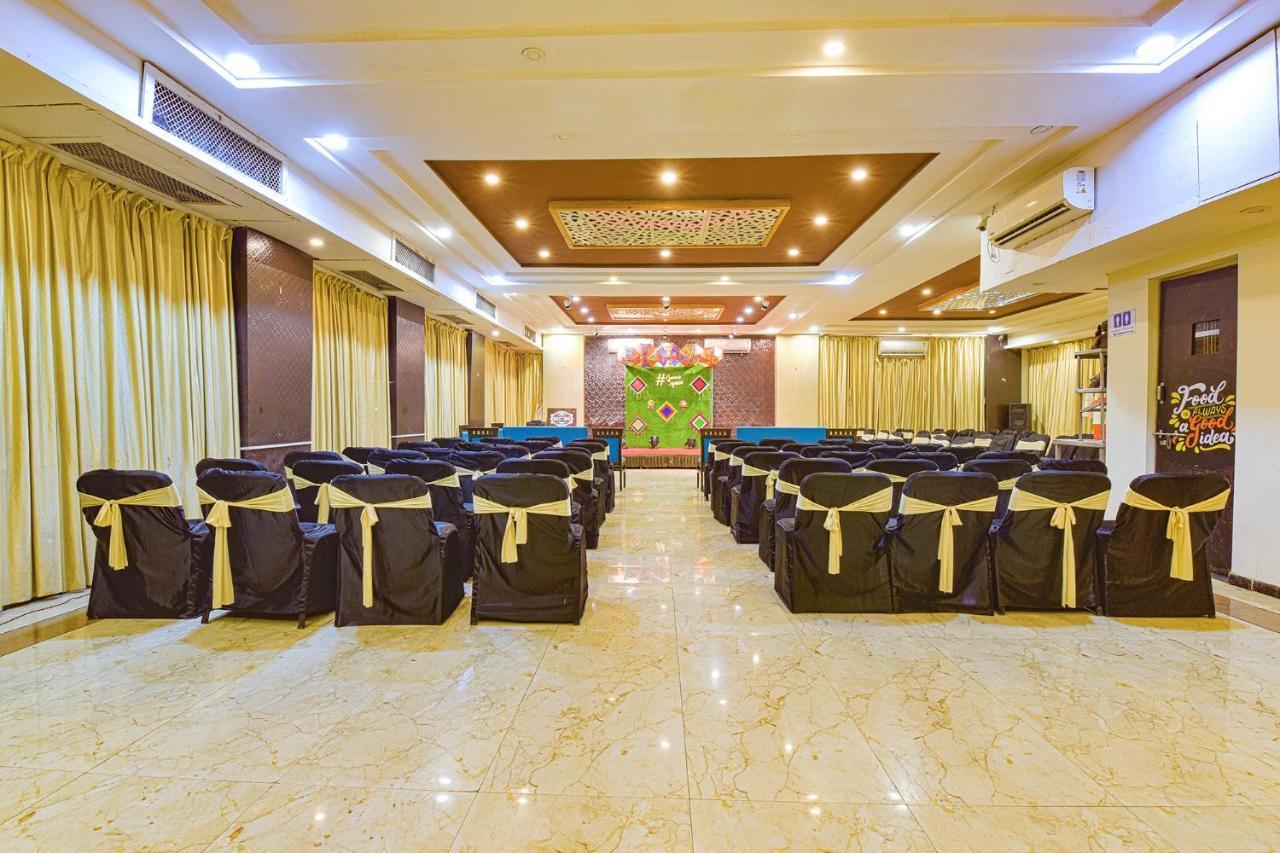 Fabhotel Telikos Silver - Amit Nagar Vadodara Exterior photo