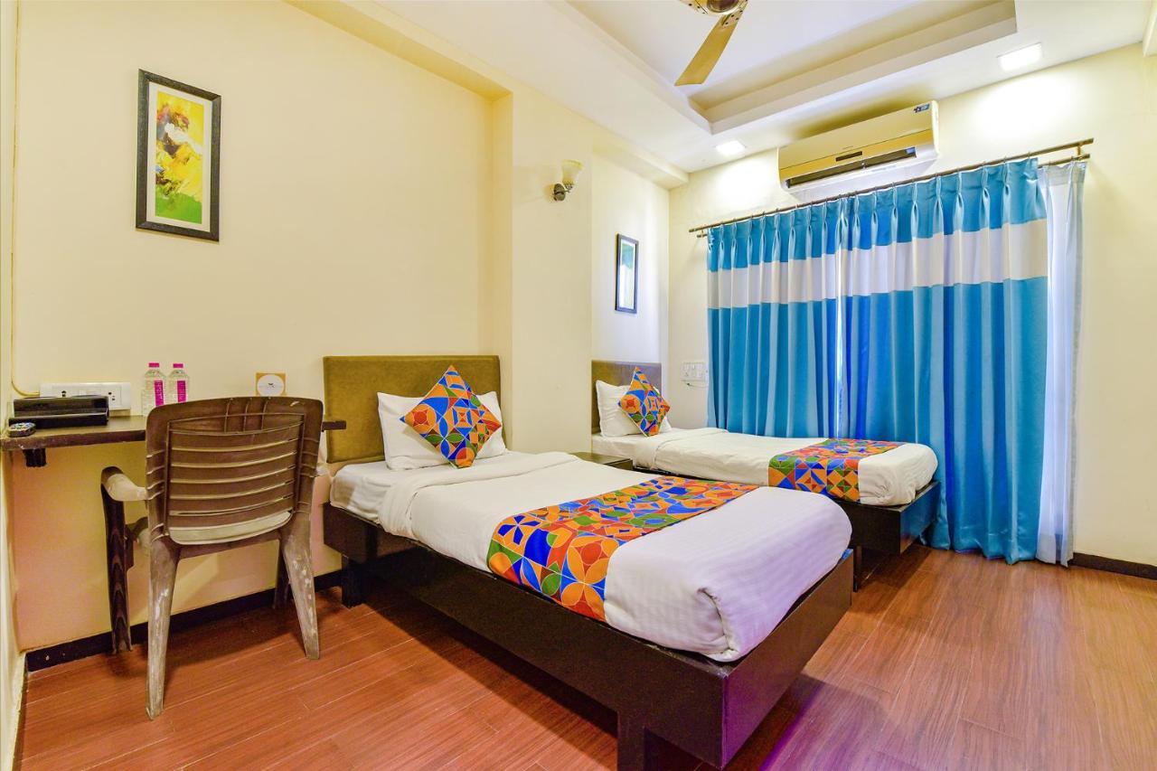 Fabhotel Telikos Silver - Amit Nagar Vadodara Exterior photo