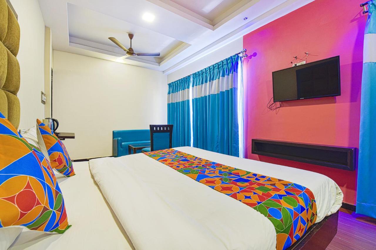 Fabhotel Telikos Silver - Amit Nagar Vadodara Exterior photo